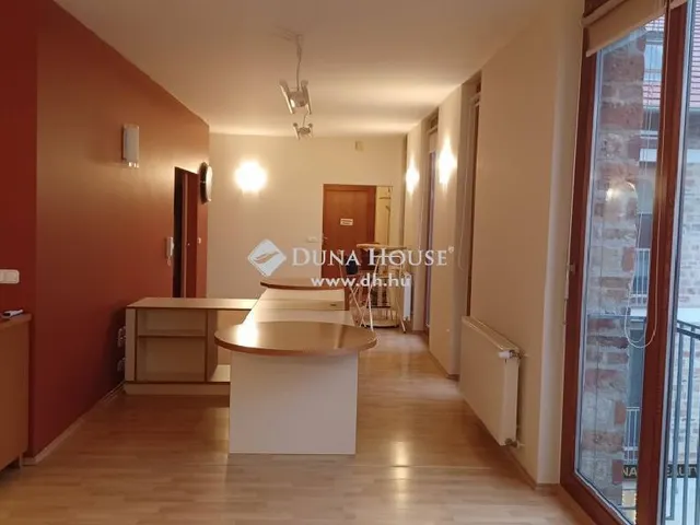 Kiadó kereskedelmi és ipari ingatlan Pécs 115 nm