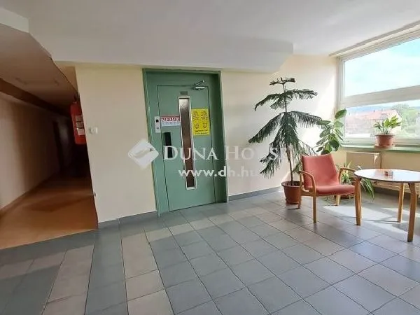 Kiadó kereskedelmi és ipari ingatlan Pécs 24 nm