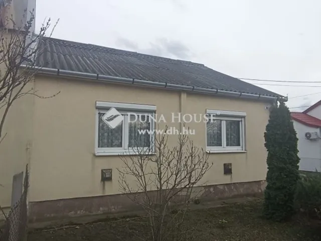 Eladó ház Pécs, Kertváros 62 nm
