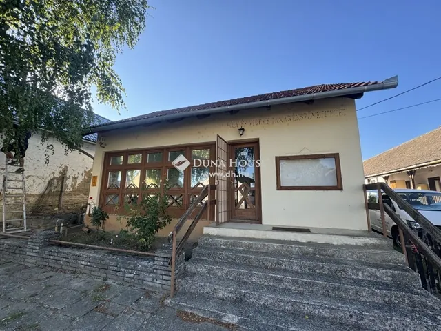 Eladó ház Majs 50 nm