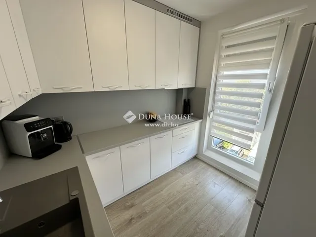 Eladó lakás Pécs, Kertváros 67 nm