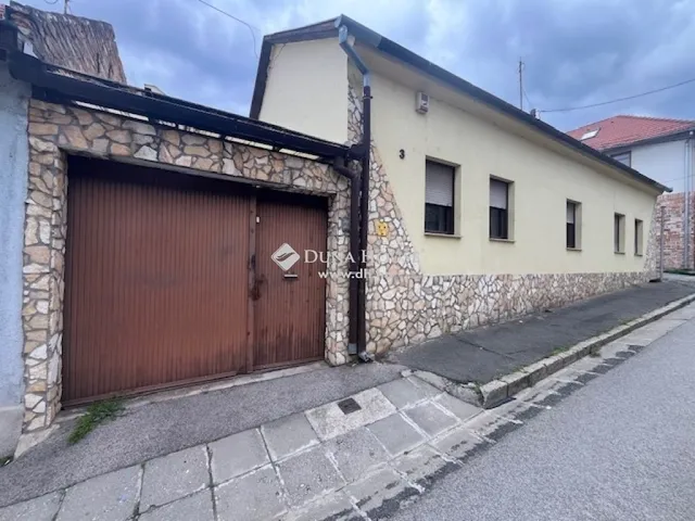 Eladó ház Pécs 132 nm