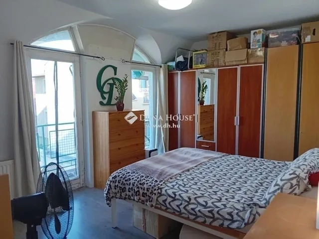 Eladó lakás Pécs 68 nm