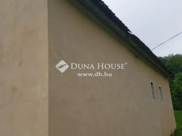 Eladó ház Kishajmás 30 nm