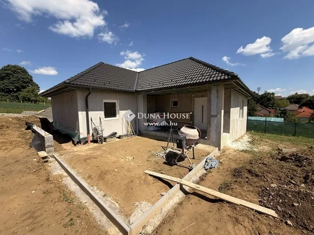 Eladó ház Kozármisleny 116 nm