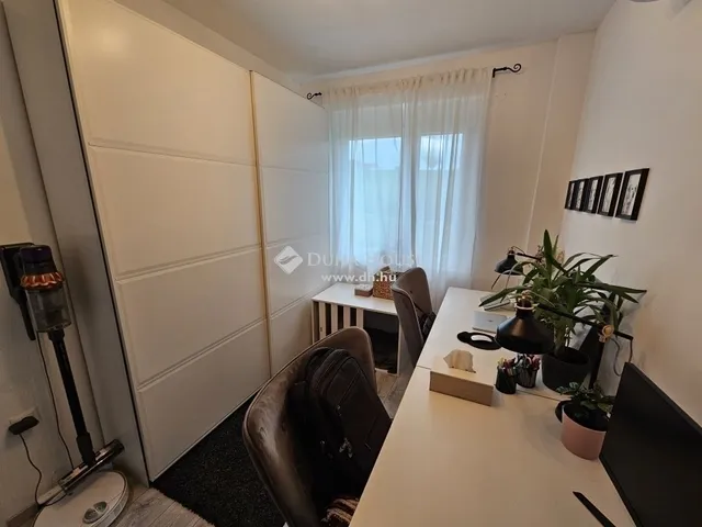 Eladó lakás Pécs 92 nm