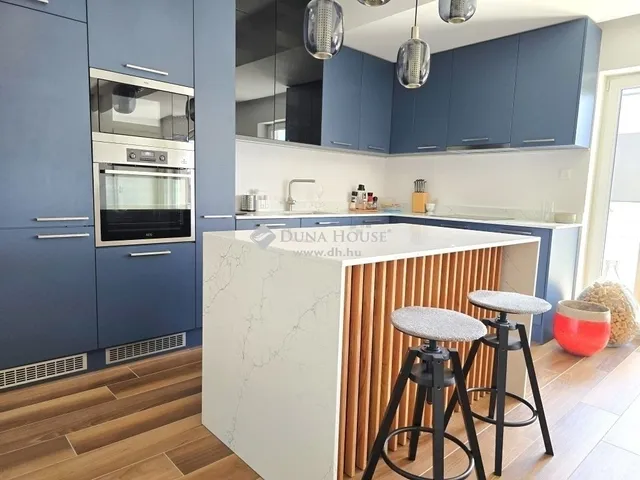 Eladó lakás Pécs 106 nm