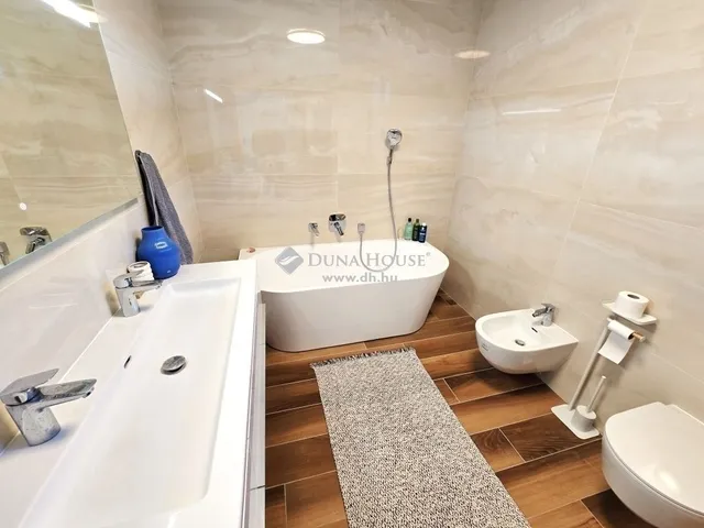 Eladó lakás Pécs 106 nm