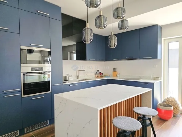 Eladó lakás Pécs 106 nm