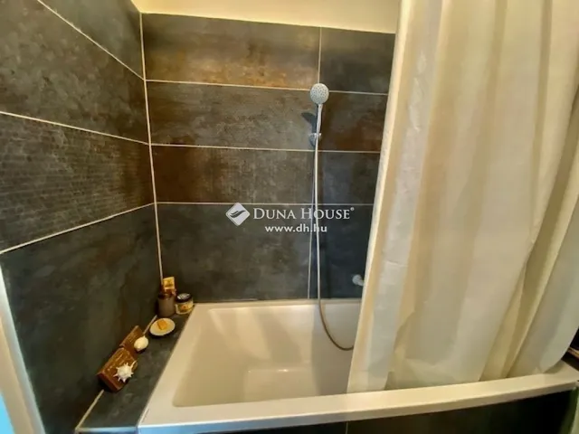 Eladó lakás Pécs 110 nm