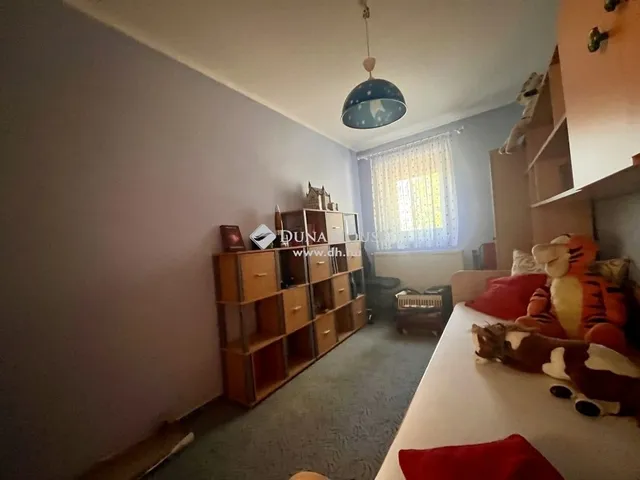 Eladó ház Szűr 94 nm