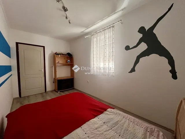 Eladó ház Szűr 94 nm