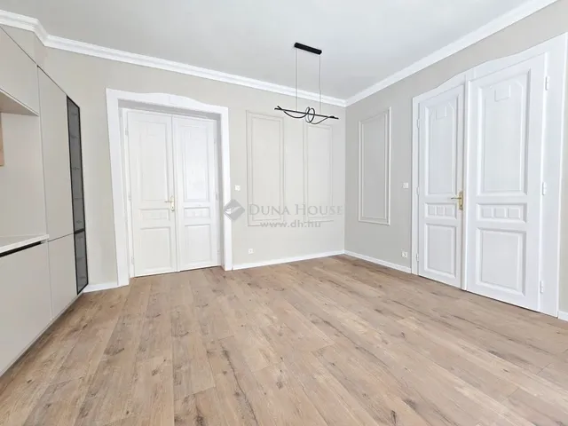 Eladó lakás Pécs, Belváros 87 nm