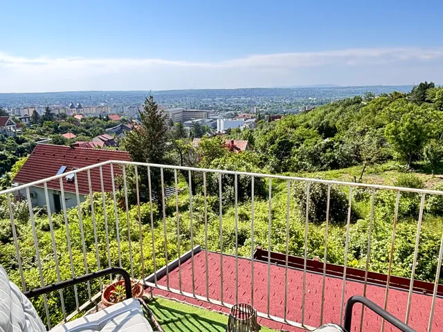 Eladó lakás Pécs 107 nm