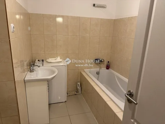 Eladó ház Kozármisleny 225 nm