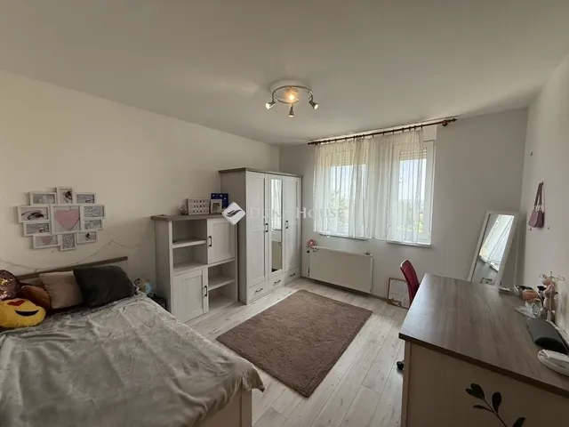 Eladó lakás Pécs 105 nm