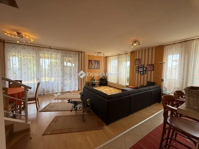 Eladó lakás Pécs 105 nm