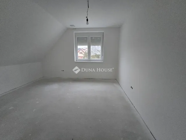 Eladó ház Aranyosgadány 192 nm