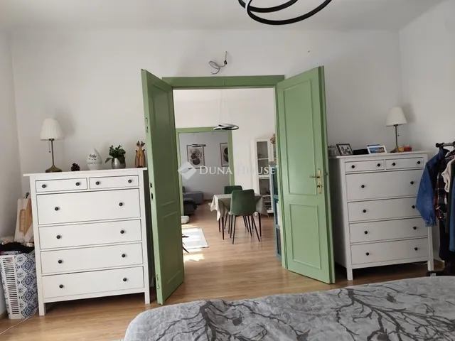 Eladó lakás Pécs, Mecsekoldal 91 nm