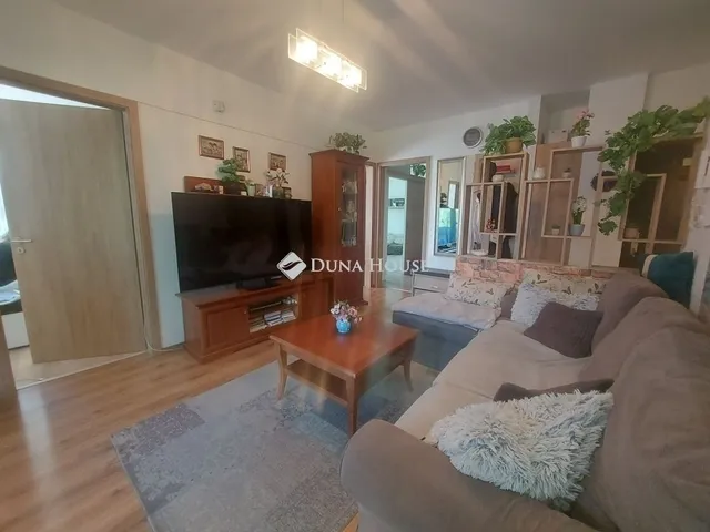 Eladó lakás Pécs 69 nm