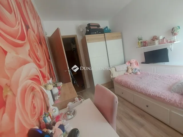 Eladó lakás Pécs 69 nm