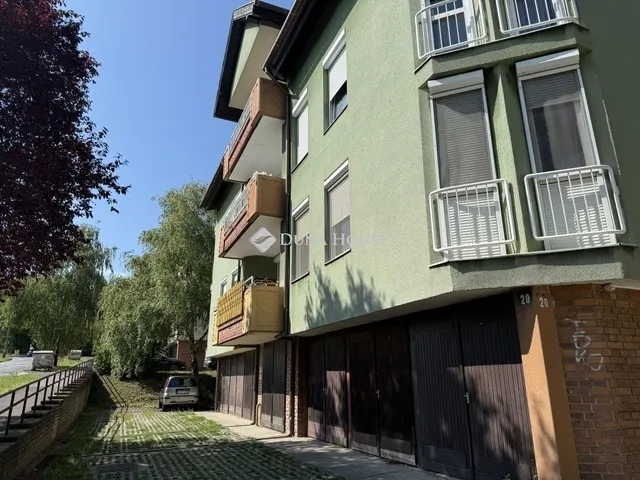 Eladó lakás Pécs 88 nm