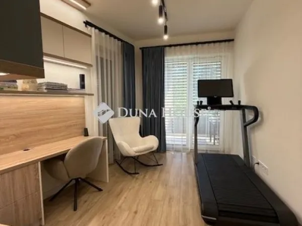 Eladó lakás Pécs 93 nm