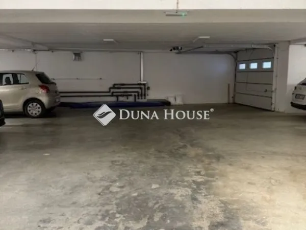 Eladó lakás Pécs 93 nm