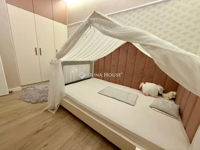 Eladó lakás Pécs 93 nm