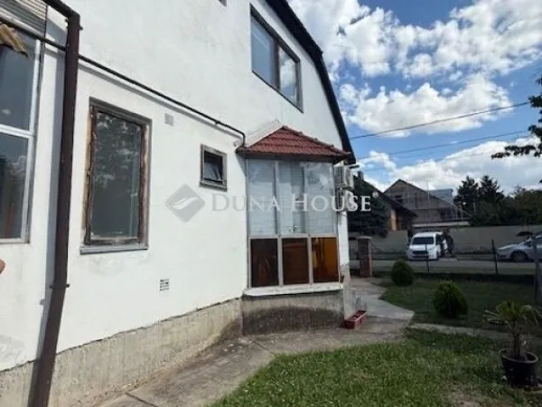 Eladó ház Pécs 265 nm