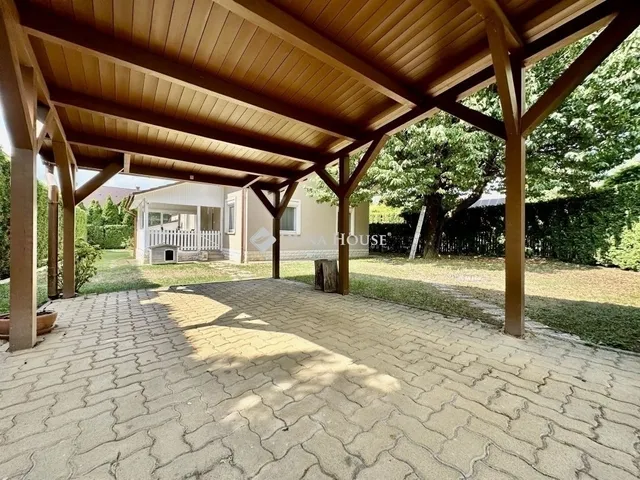 Eladó ház Kozármisleny 200 nm