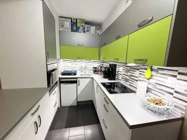 Eladó lakás Pécs, Diós 61 nm