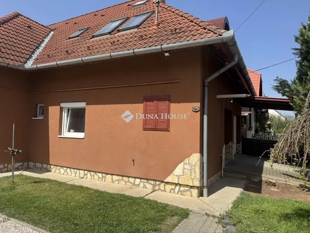 Eladó ház Görcsöny 213 nm