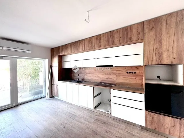 Eladó lakás Pécs 92 nm