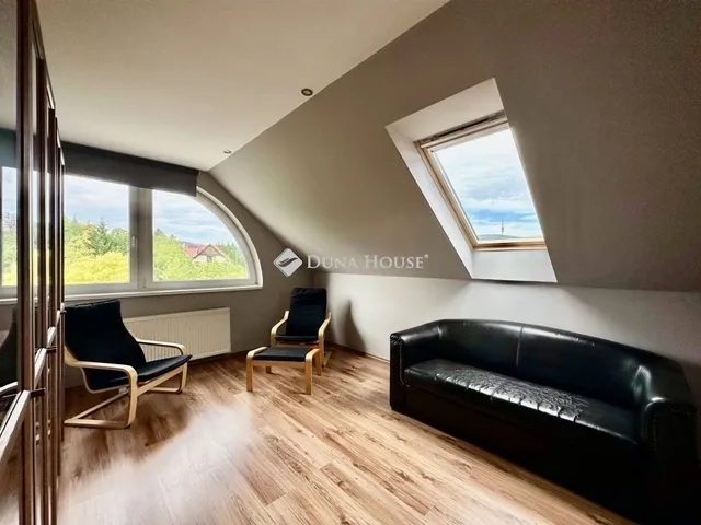 Eladó ház Pécs 300 nm