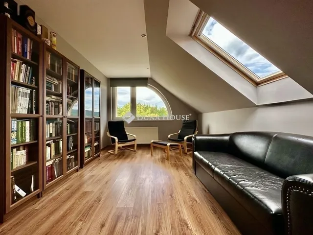 Eladó ház Pécs 300 nm