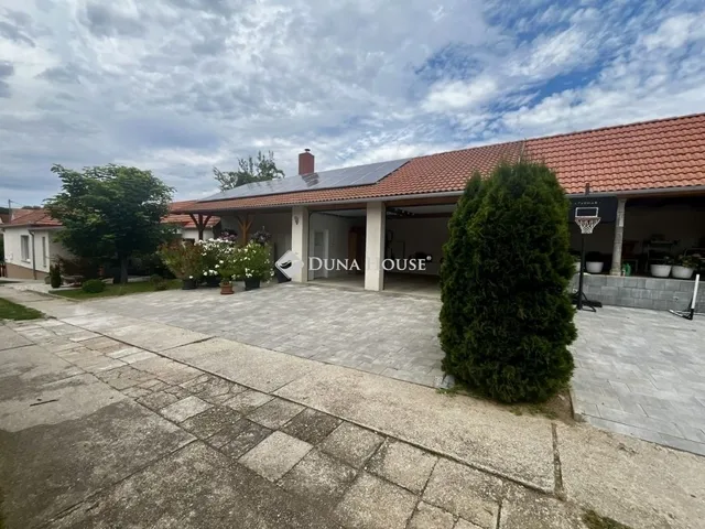 Eladó ház Palotabozsok 150 nm