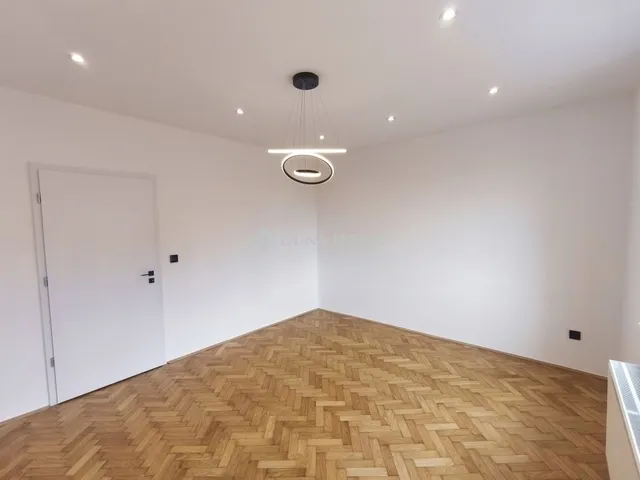 Eladó lakás Pécs 129 nm