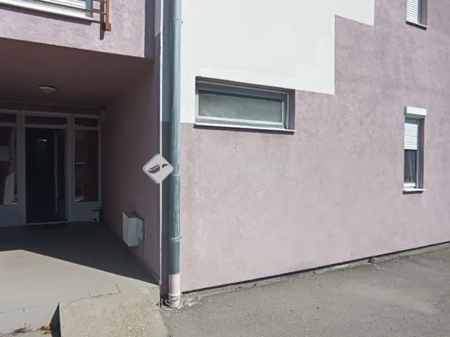 Eladó lakás Szentlőrinc 58 nm