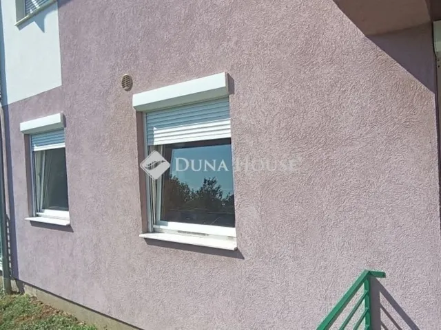 Eladó lakás Szentlőrinc 58 nm