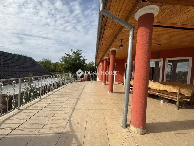 Eladó ház Pécs 376 nm