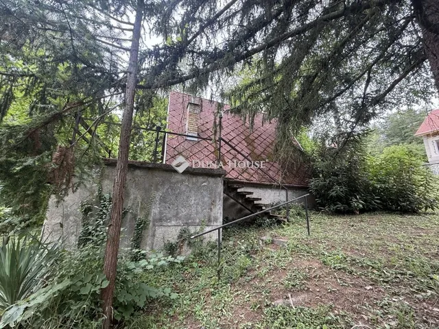 Eladó telek Orfű 722 nm