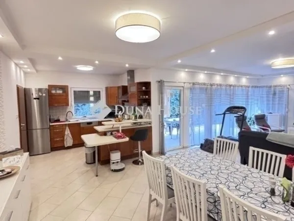 Eladó ház Nagykozár 150 nm