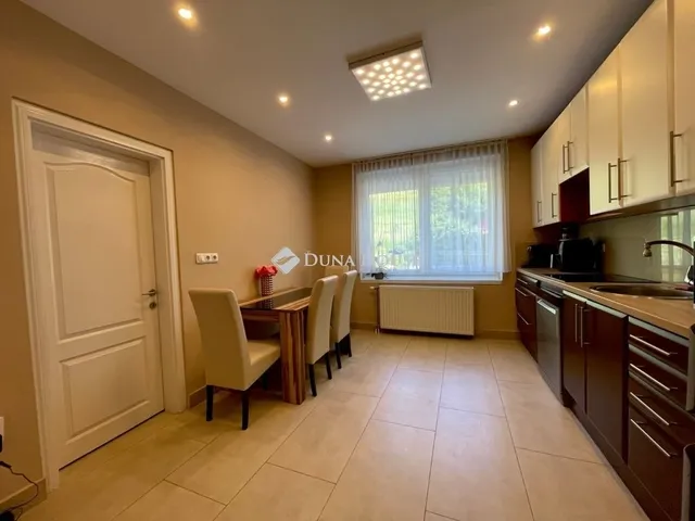 Eladó ház Pécs 140 nm