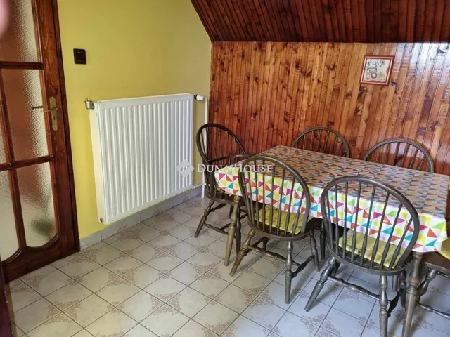 Eladó ház Szentlőrinc 330 nm