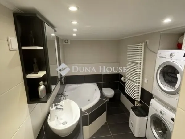 Eladó ház Pécs 140 nm