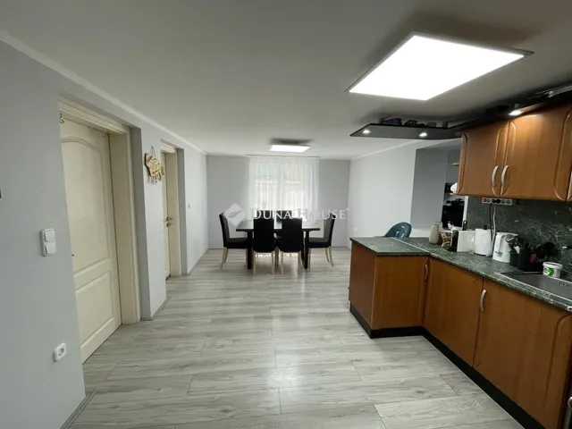 Eladó ház Pécs 140 nm