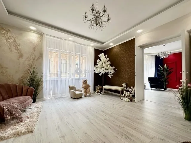 Eladó lakás Pécs 95 nm