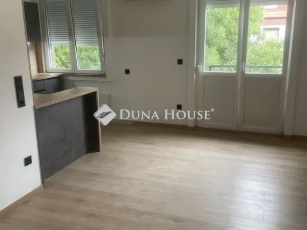 Eladó lakás Pécs 66 nm