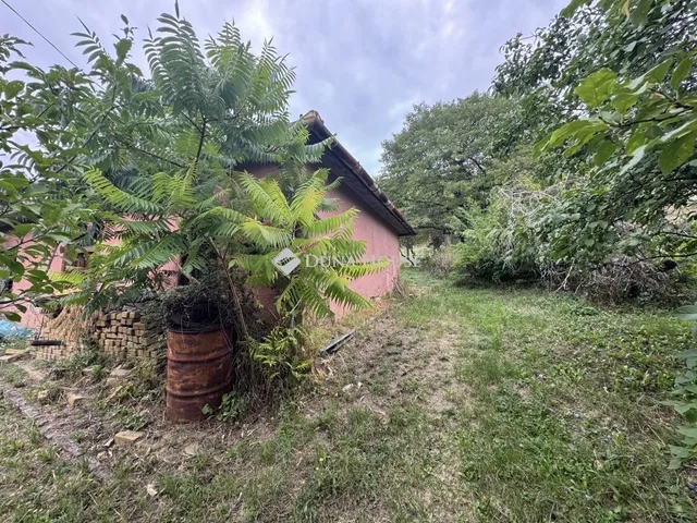 Eladó telek Szekszárd 1561 nm